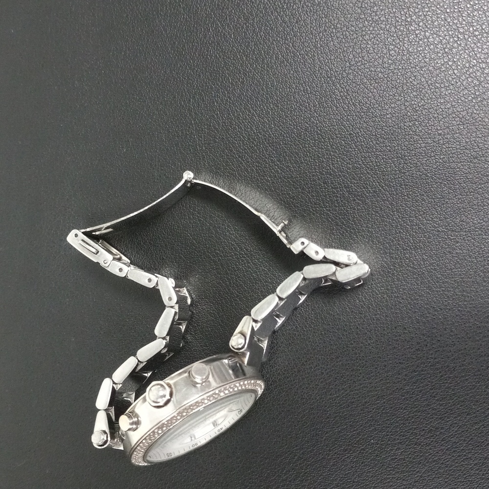 Michael Kors Silver Women's Watch - Picture 5 of 7